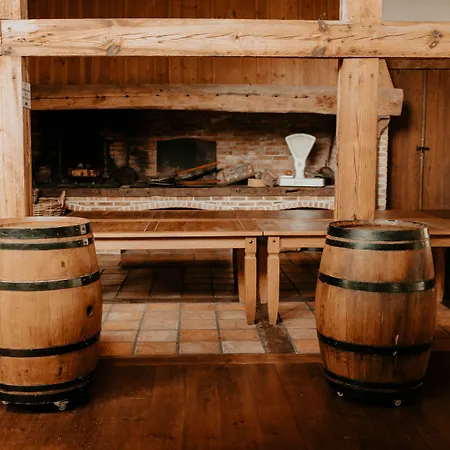 فندق La Ferme D'en Chon 2*