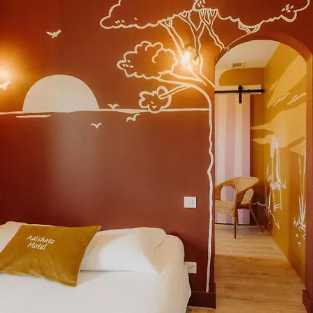 Adishatz Otel