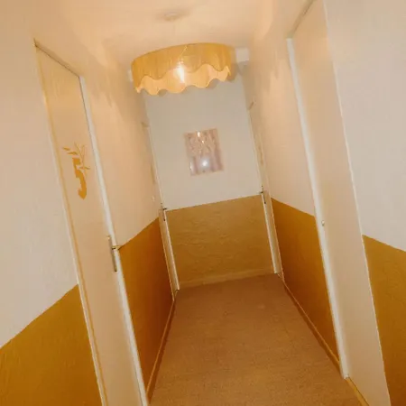Hotel Adishatz 2*