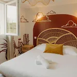 Adishatz Hotel 2*