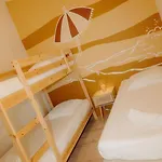 Adishatz Hotel 2*