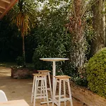 Adishatz Hotel