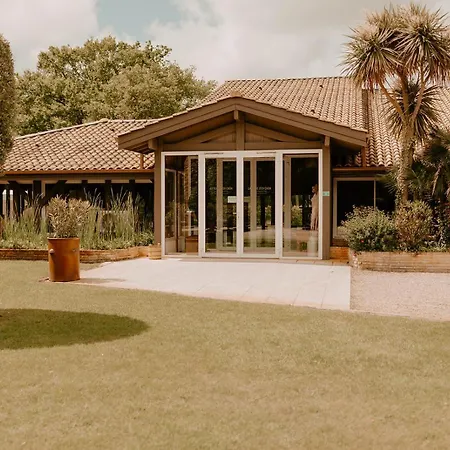 La Ferme D'en Chon מלון ביסקארוס