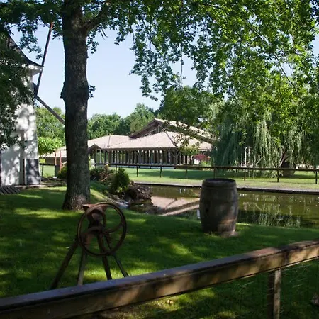 La Ferme D'en Chon מלון 2*